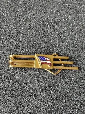 SWANK Gold-Tone Tie Bar with Enamel U.S. Flag.